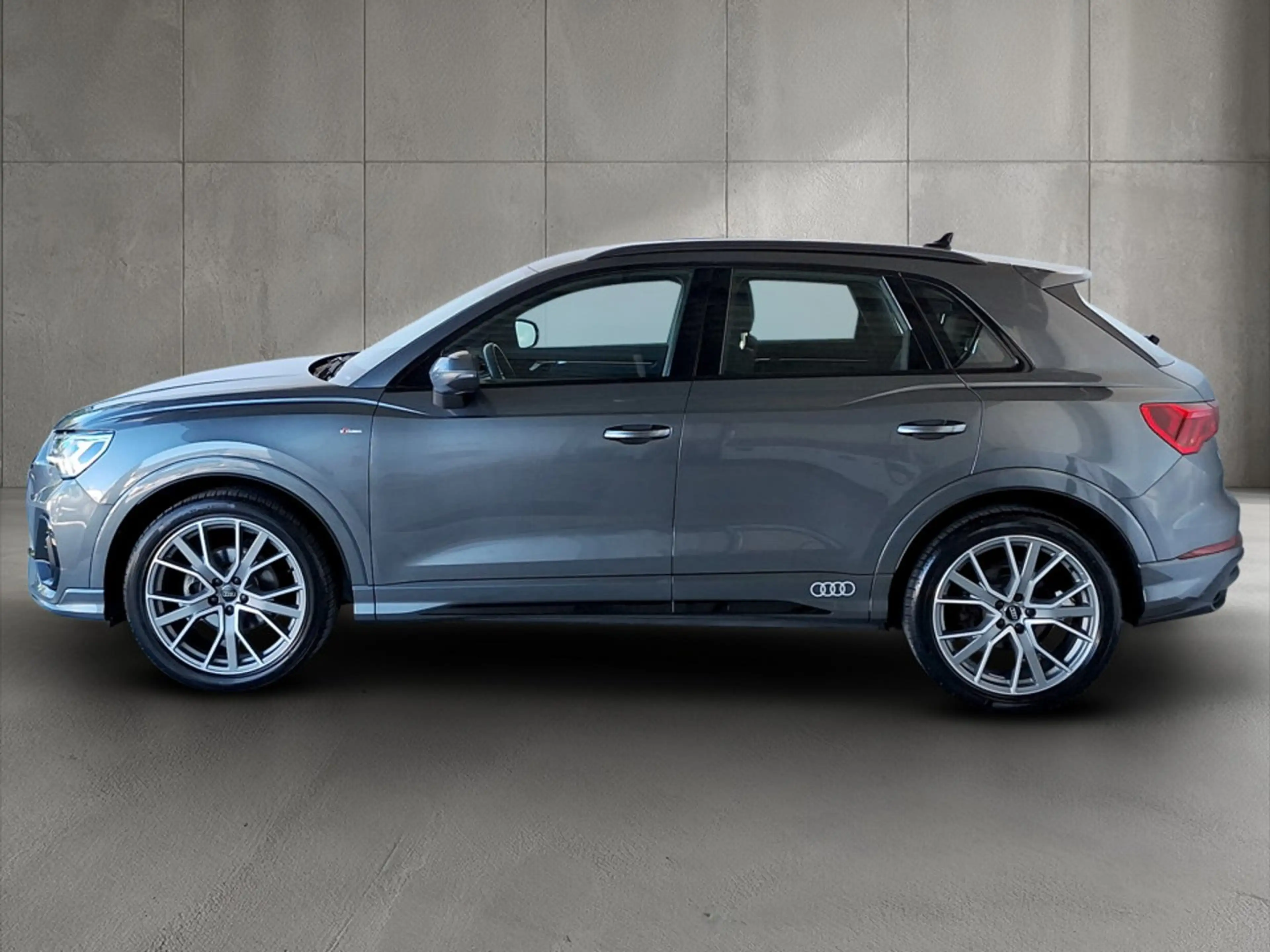 Audi Q3 35 TDI quattro S line exterieur — photo 3