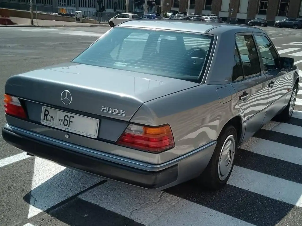 Mercedes-Benz E 200 E (124) 200 E, foto 2