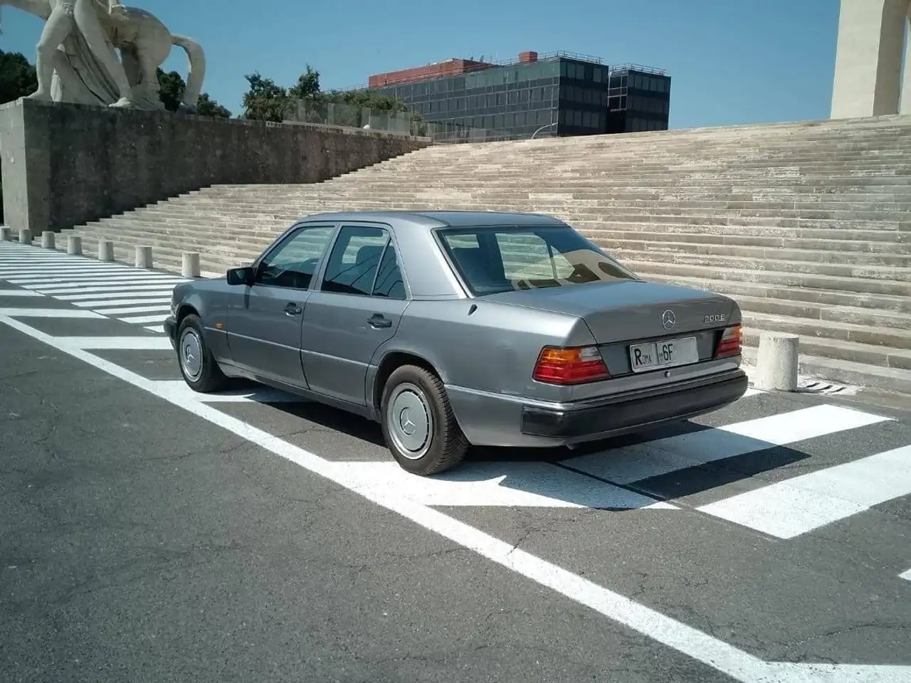 Mercedes-Benz E 200 E (124) 200 E, foto 1