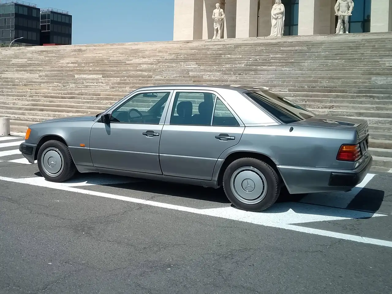 Mercedes-Benz E 200 E (124) 200 E, foto 7