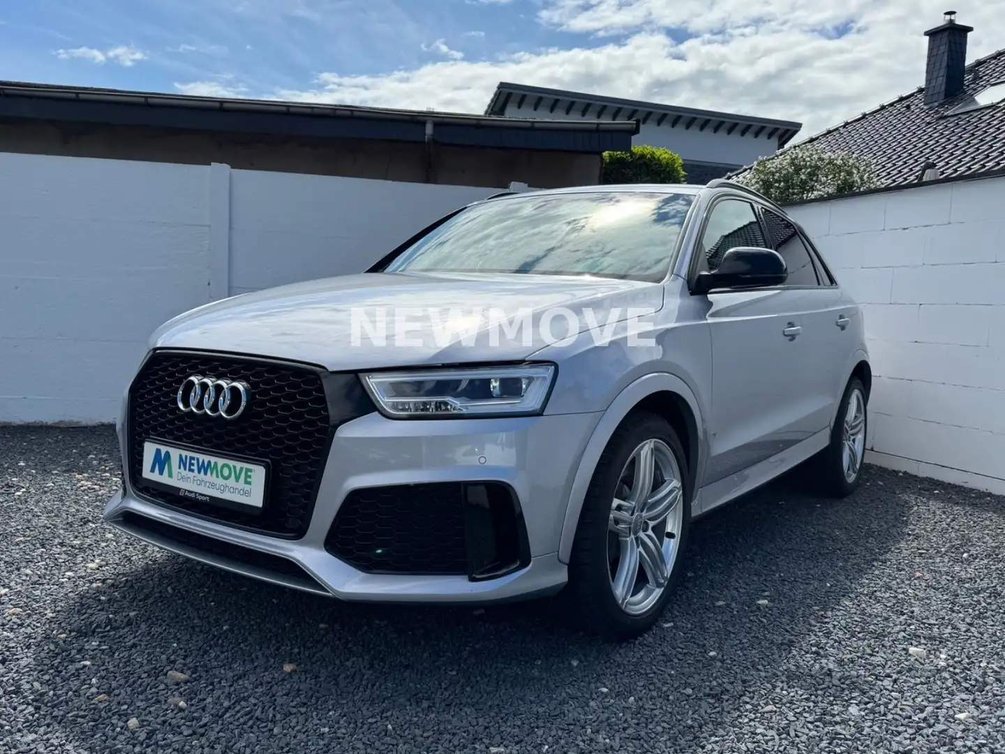 Audi RS Q3 2.5 TFSI Quattro Bose Carbon Pano SHZ Tempo Argent - 2