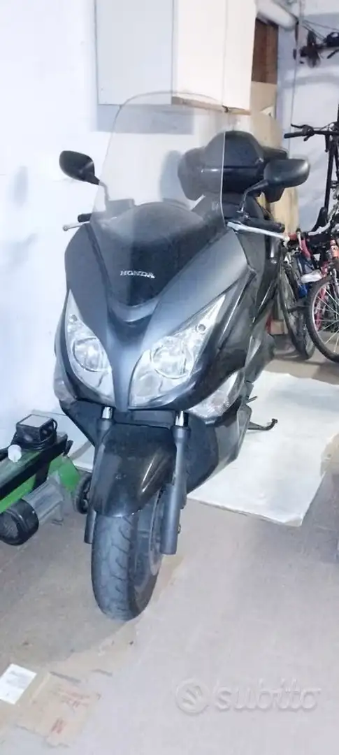 Honda Silver Wing Nero - 1