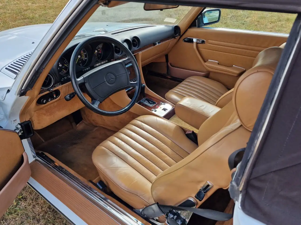 Mercedes-Benz SL 560, foto 7