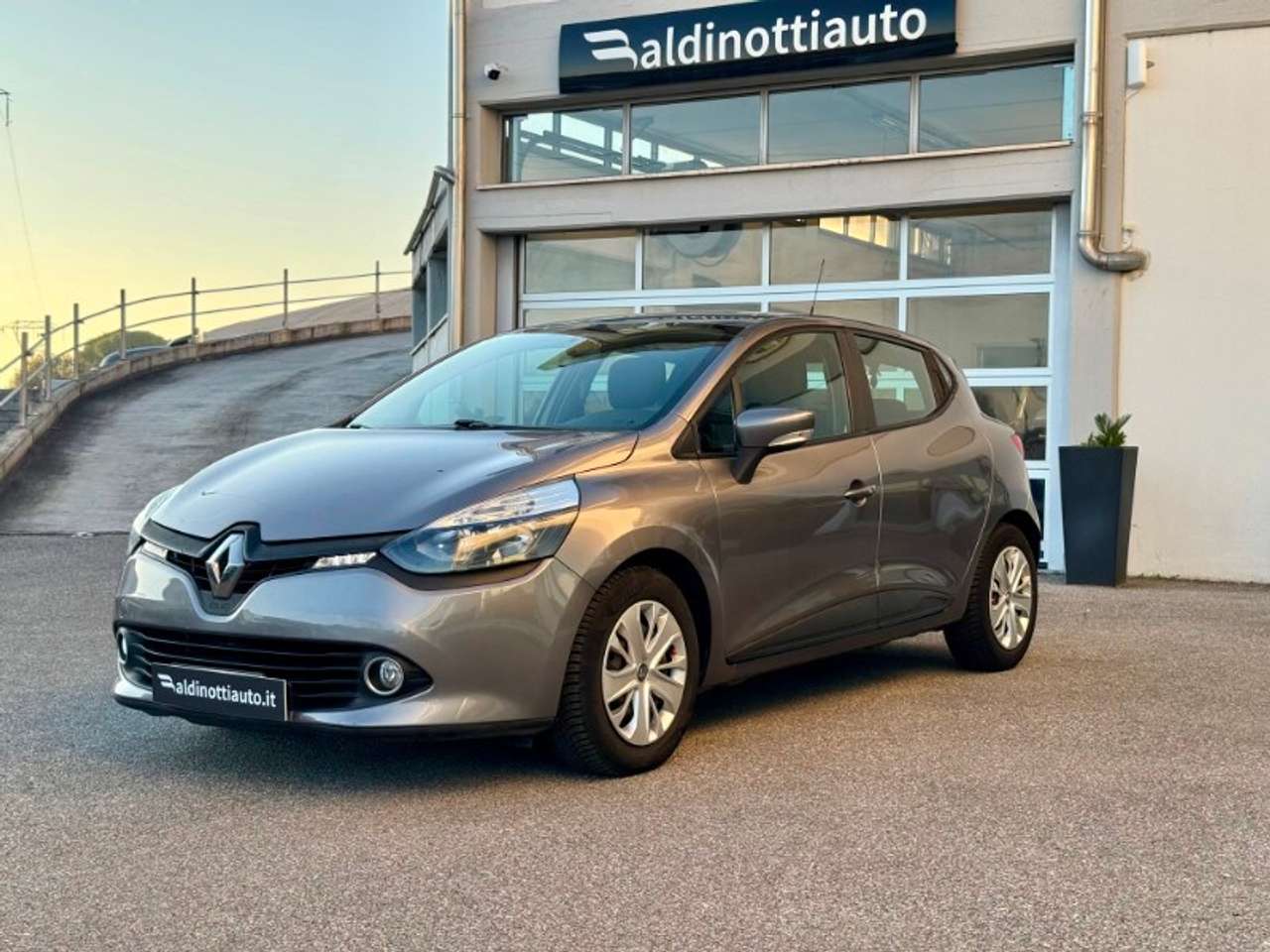 Renault Clio Clio 1.2 75CV 5 porte Life