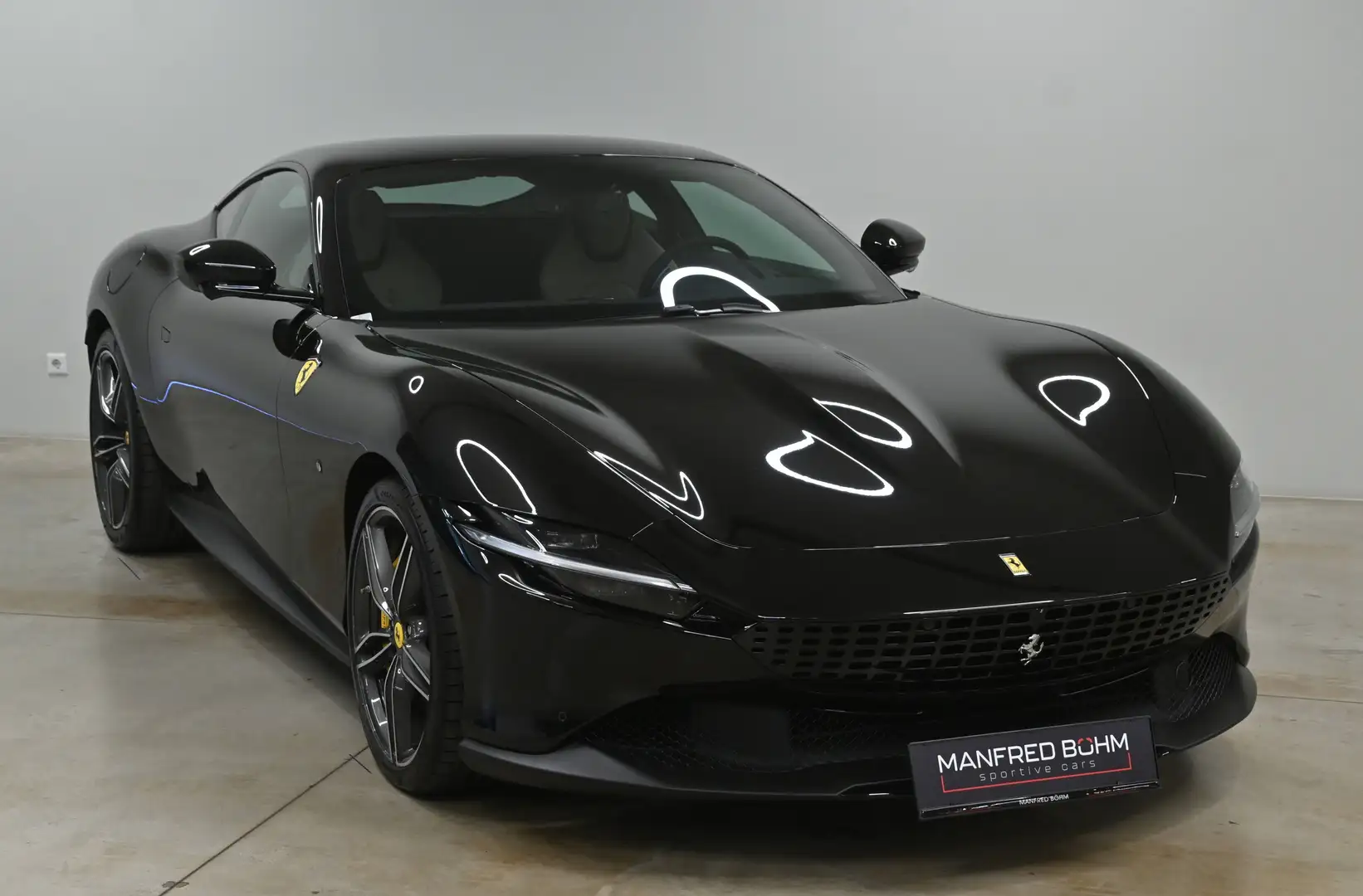 Ferrari Roma Roma Schwarz - 2