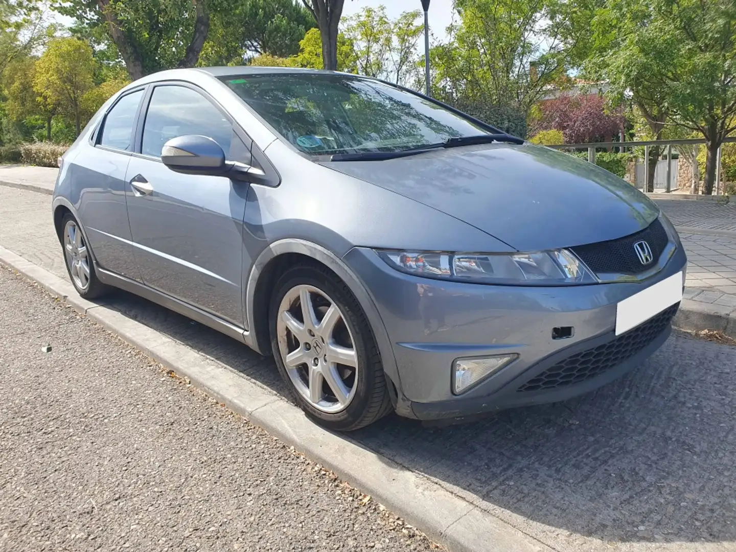 Honda Civic 1.8 i-VTEC Sport - 1