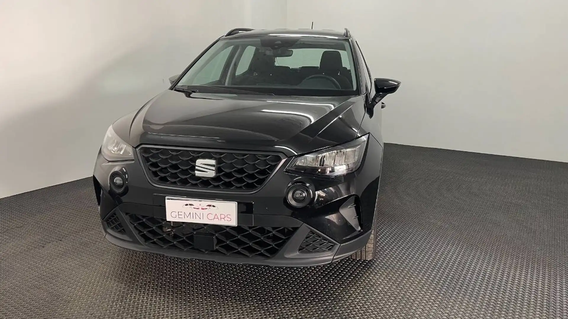 SEAT Arona 1.0 ecotsi Style 95cv Zwart - 2
