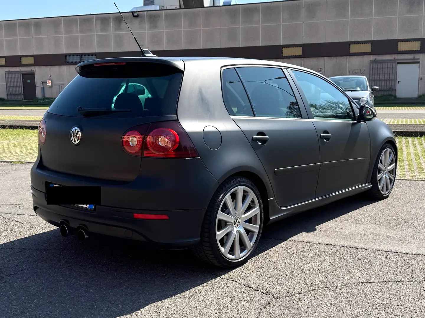 Volkswagen Golf Golf R32 V6 3.2 4motion dsg Nero - 2