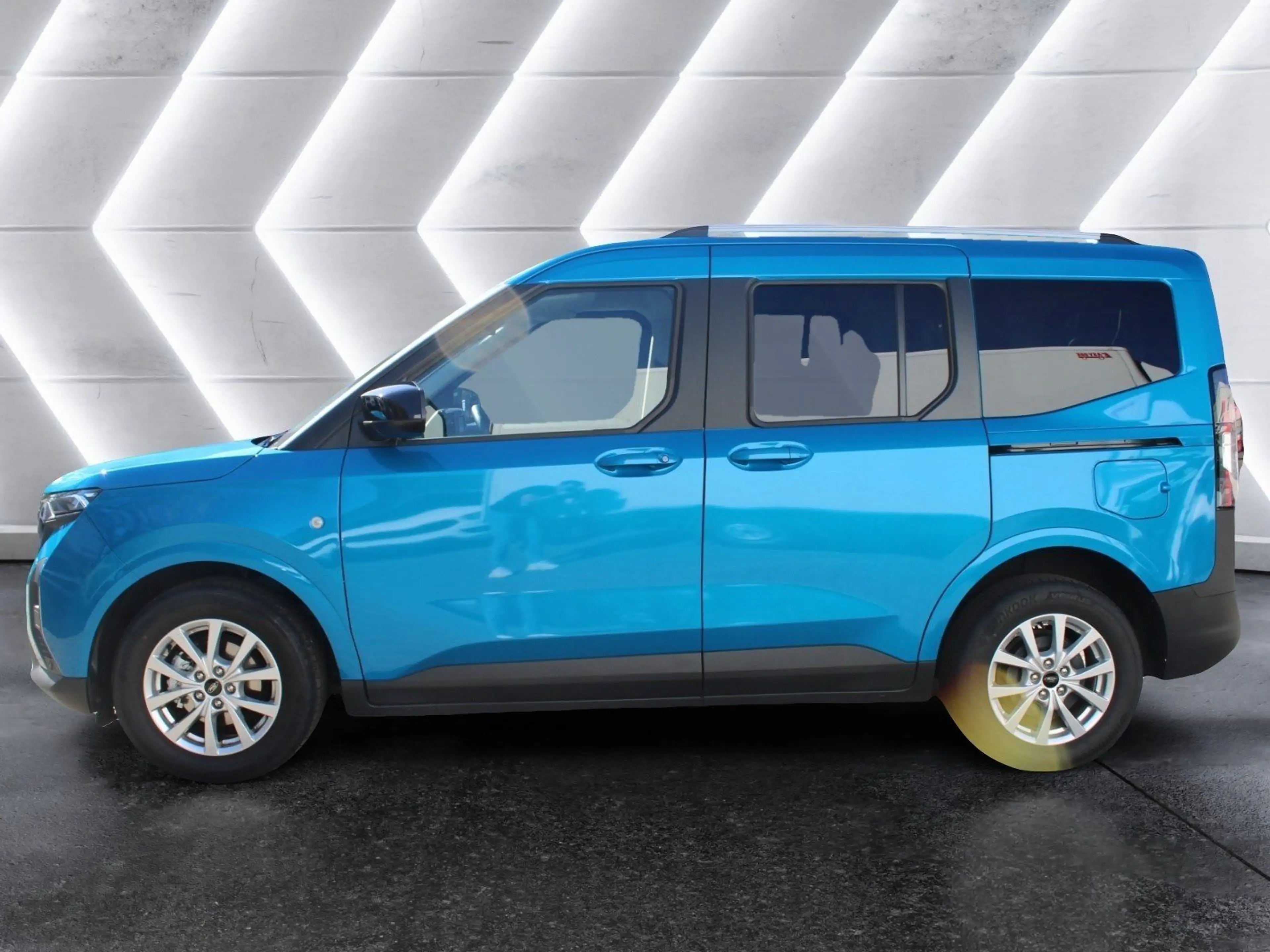 Ford Tourneo Courier Titanium Automatik - Winter-Pake — photo 2