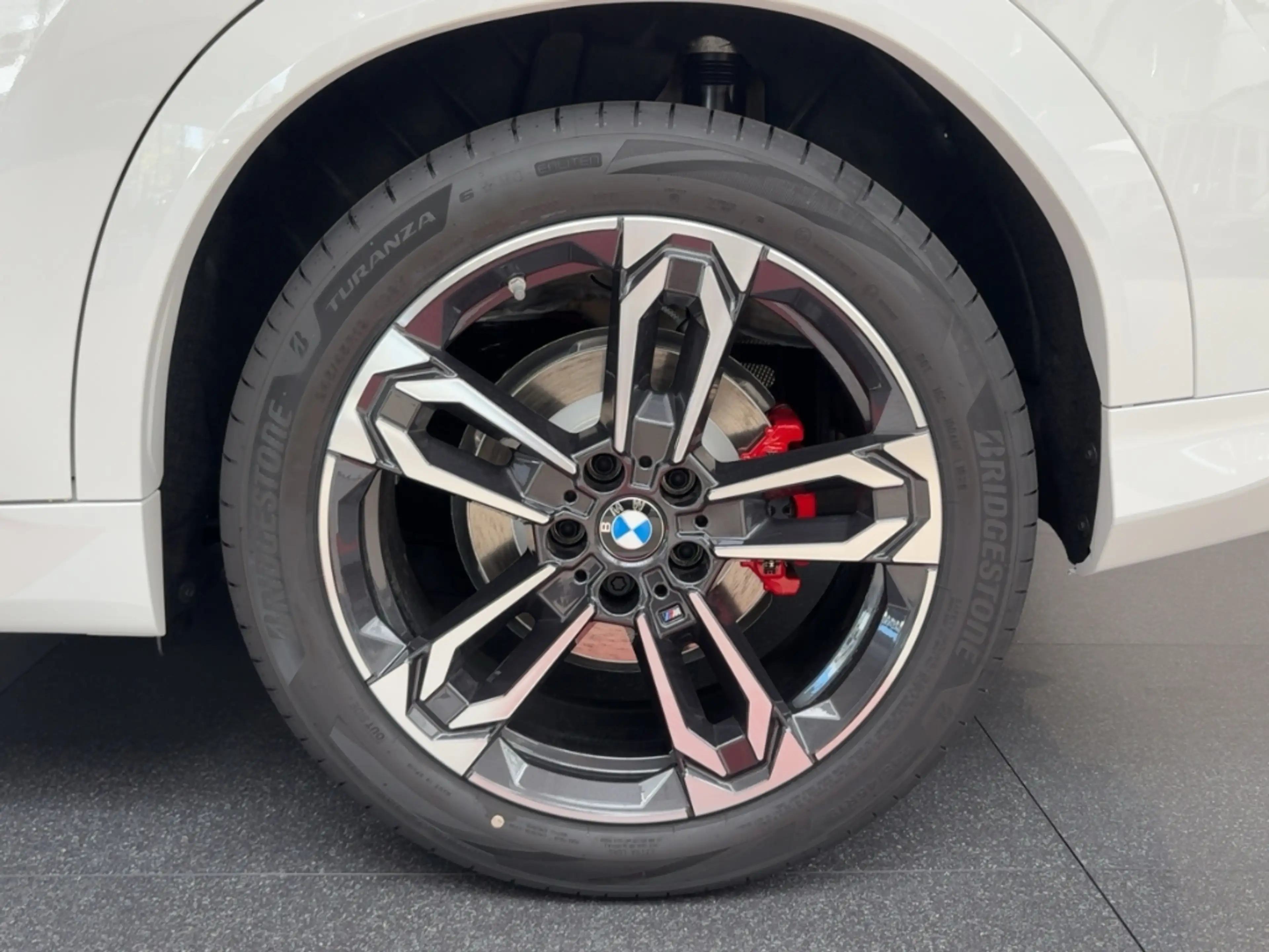 BMW X2 sDrive20i Sportpaket AD El. Panodach Navi Digitale — photo 13