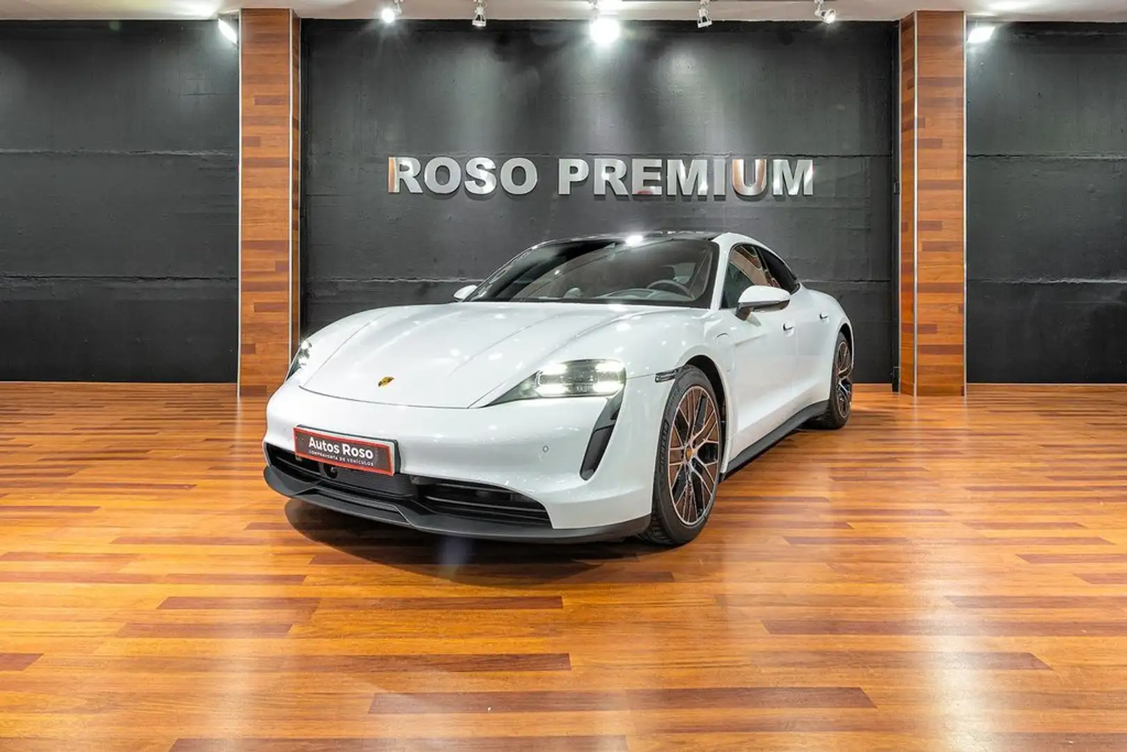 Porsche Taycan - Blanc - 1