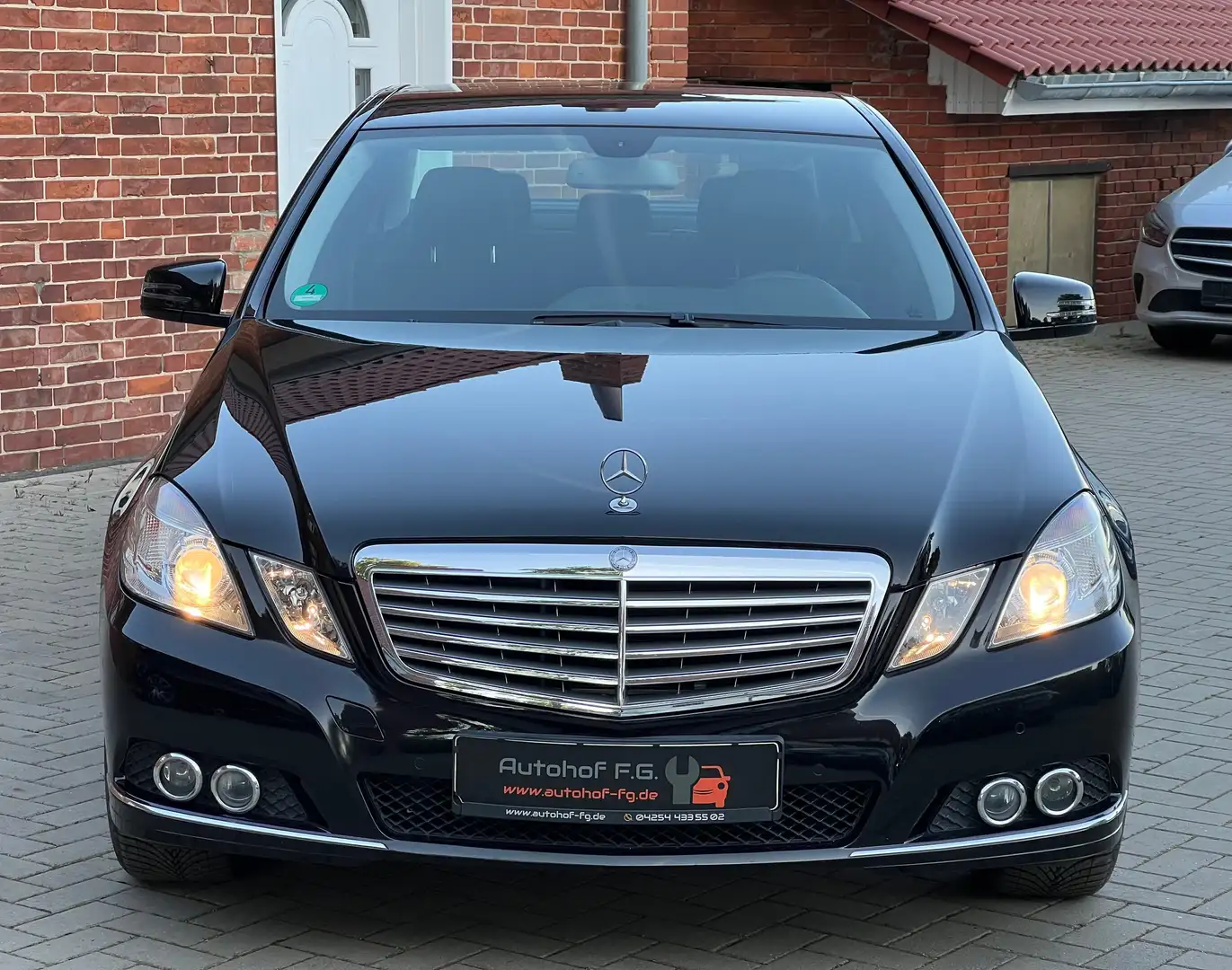 Mercedes-Benz E 220 E 220 CDI BlueEfficiency (212.002) Noir - 2