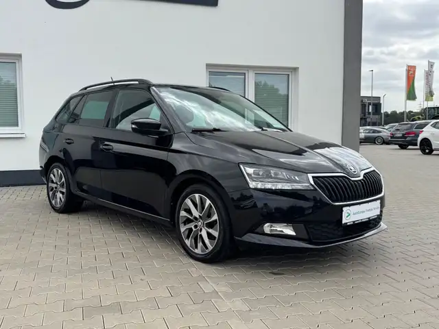 Skoda Fabia view 2