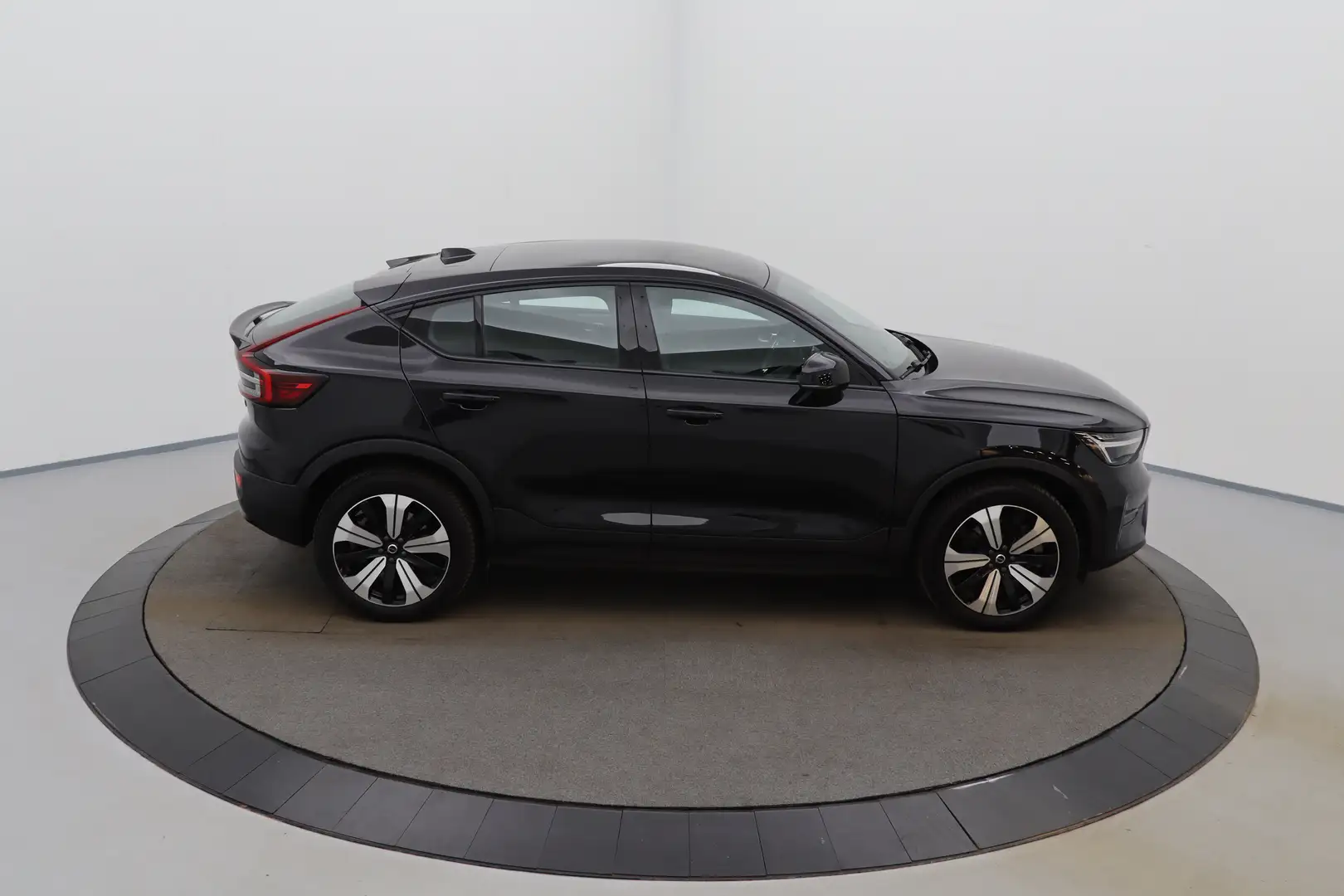 Volvo C40 Recharge Twin Plus LEDER/ALCANTARA LED GPS PDC CAM Fekete - 2