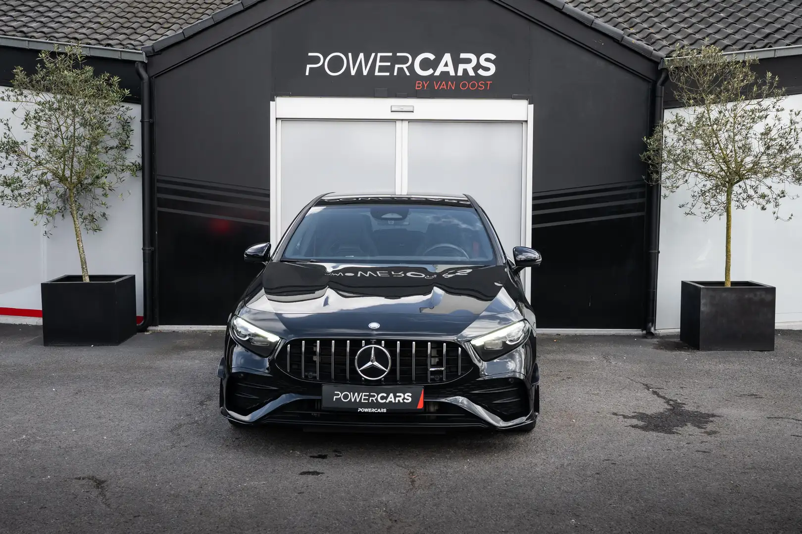 Mercedes-Benz A 35 AMG Aero Dynamica Pack | Performance Seats  | Pano | Schwarz - 2