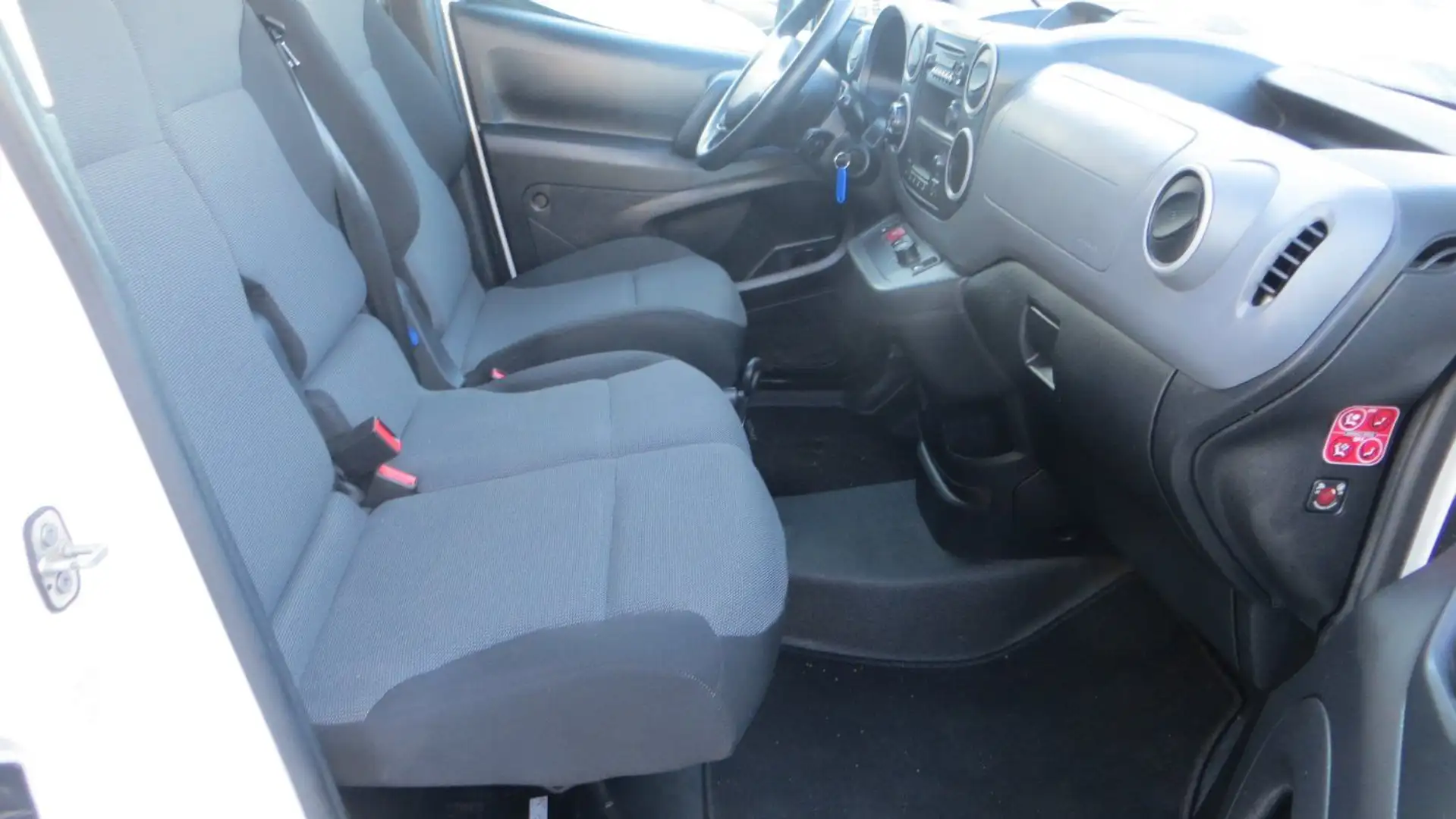 Peugeot Partner E- 70cv Automatique, 3 Places ,long Vitrés L2H1,re Wit - 2