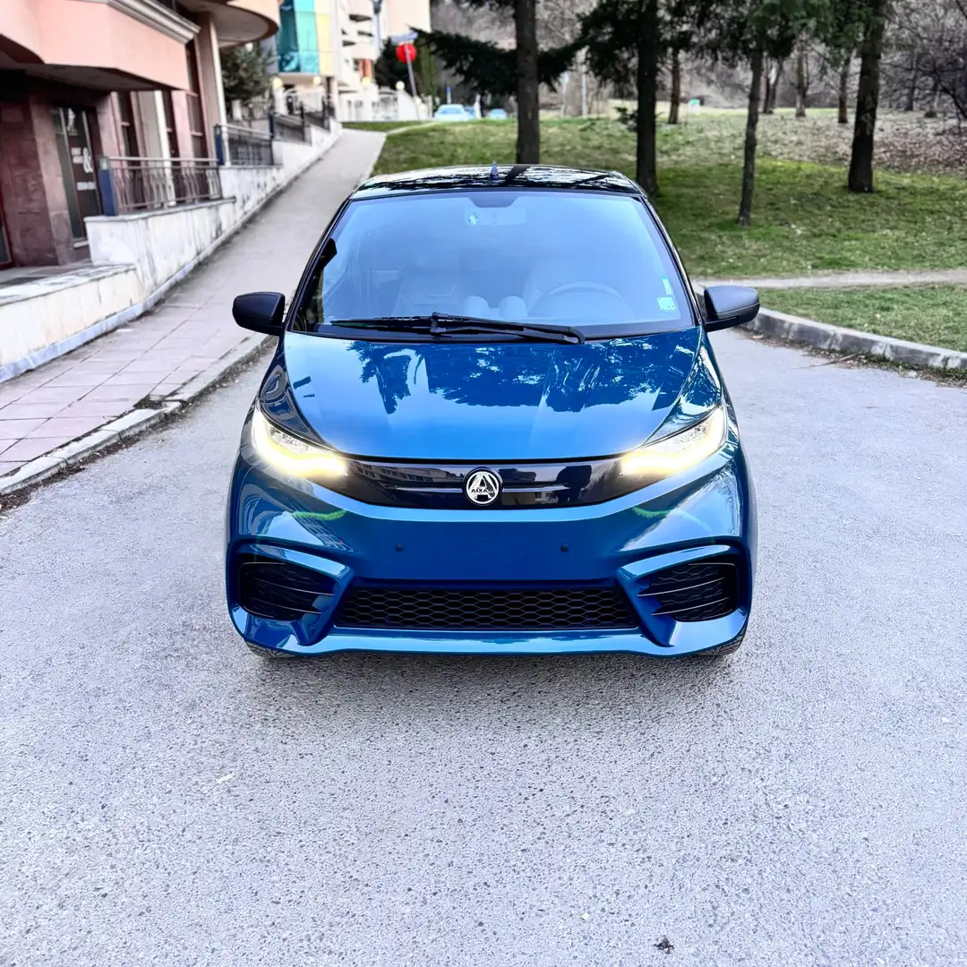 Aixam Coupe e Sport | 10" CarPlay | Ambient Lights - 2