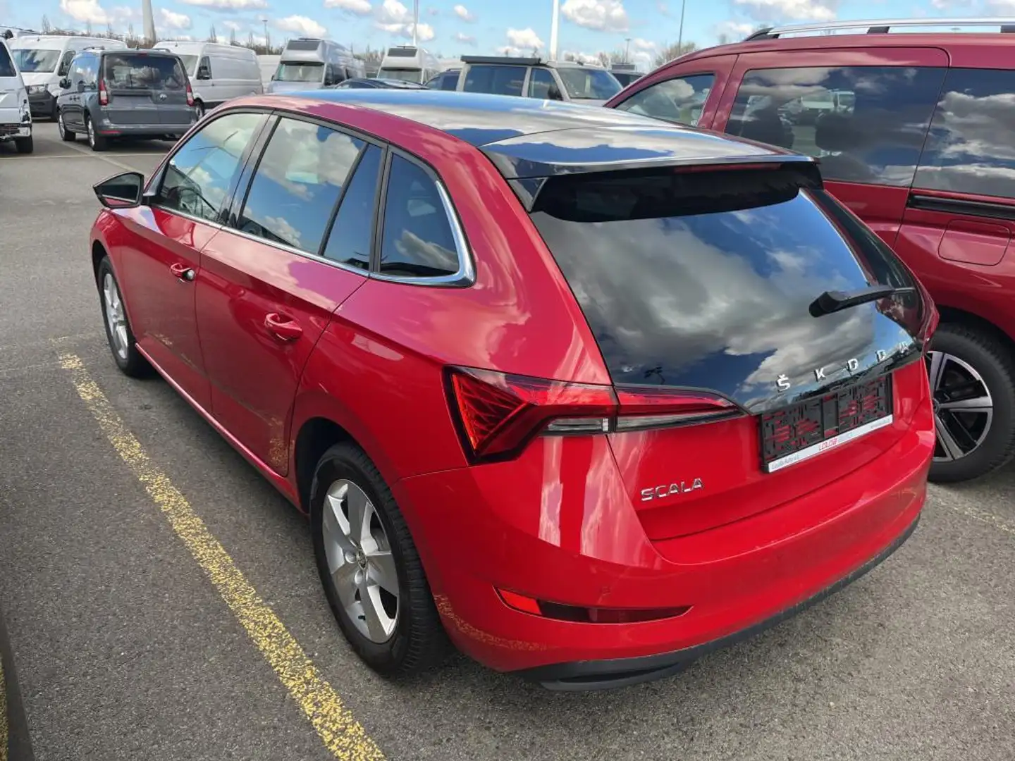 Skoda Scala 1.5 ACT Style LED*PANO*KESSY*TEMP*SHZ*VIRT Rood - 2
