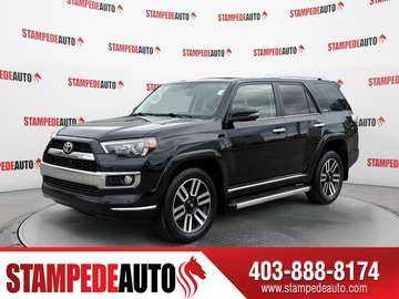 SR5 | SUNROOF | HEATED LEATHER SEATS | BLUETOOTH | 4X4 | BACKUP CAMERA