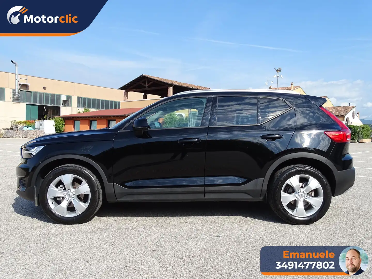 Volvo XC40 1.5 t3 Momentum 163cv my21 Schwarz - 2