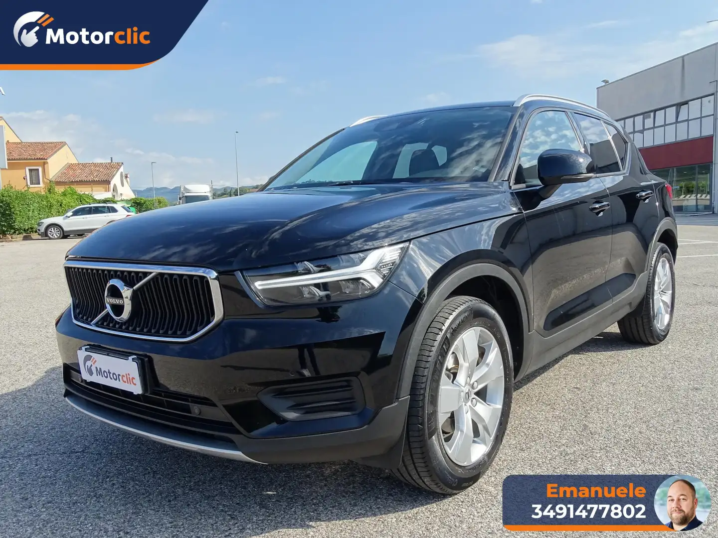 Volvo XC40 1.5 t3 Momentum 163cv my21 Schwarz - 1