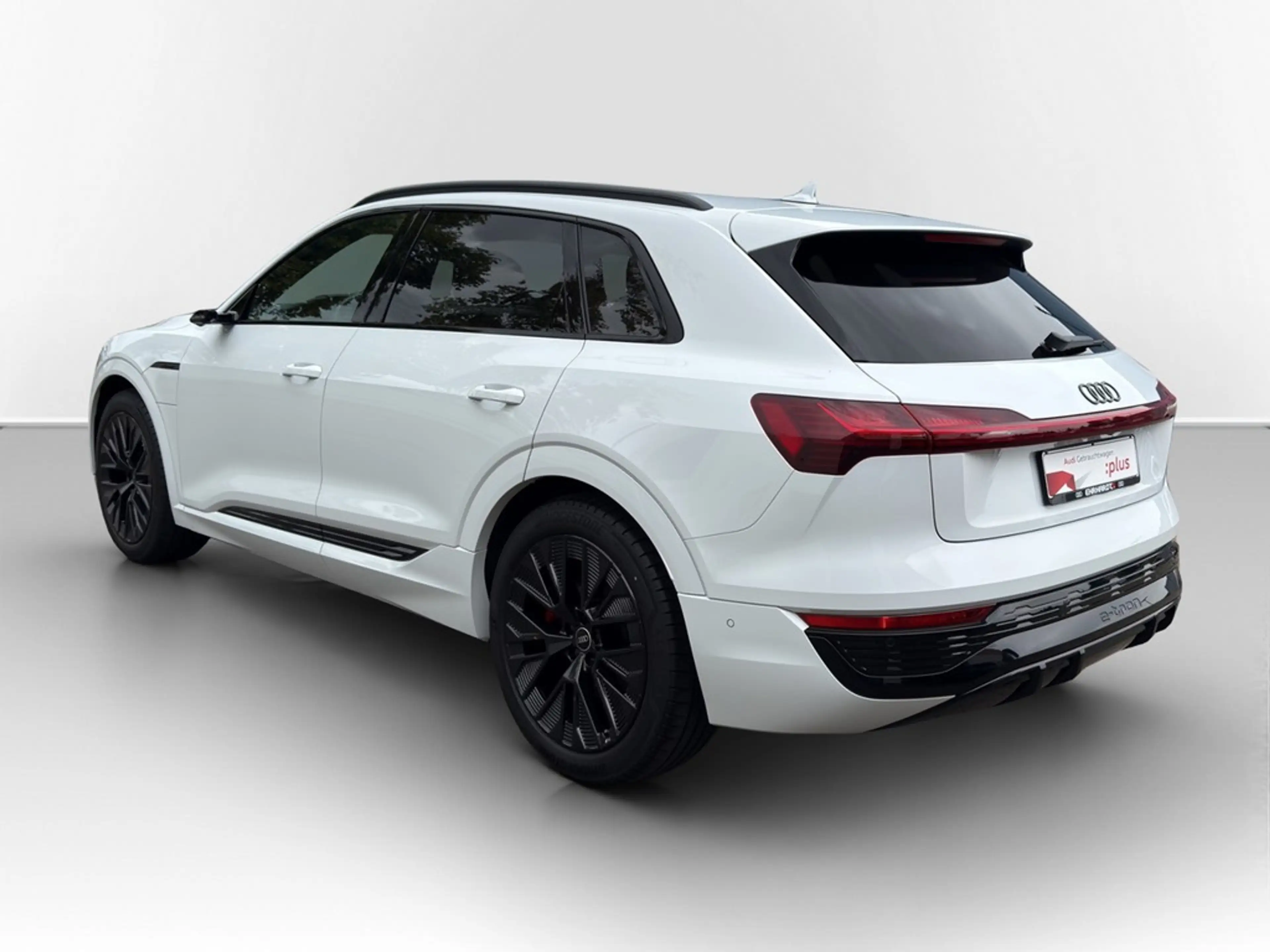 Audi Q8 e-tron 55 quattro S line MATRIX*PANO*HUD*NAV*SHZ*ACC*P... — photo 9
