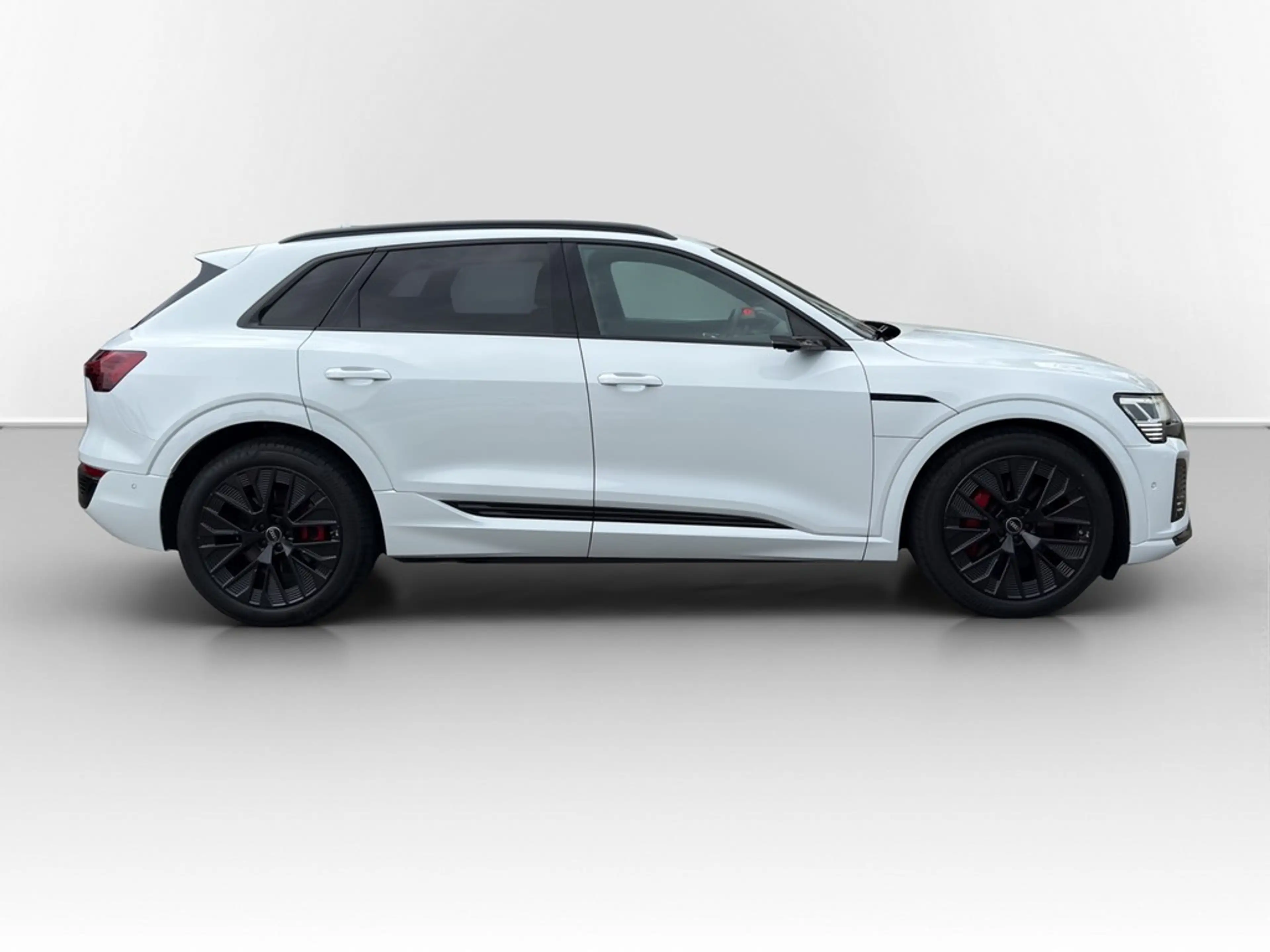 Audi Q8 e-tron 55 quattro S line MATRIX*PANO*HUD*NAV*SHZ*ACC*P... — photo 5