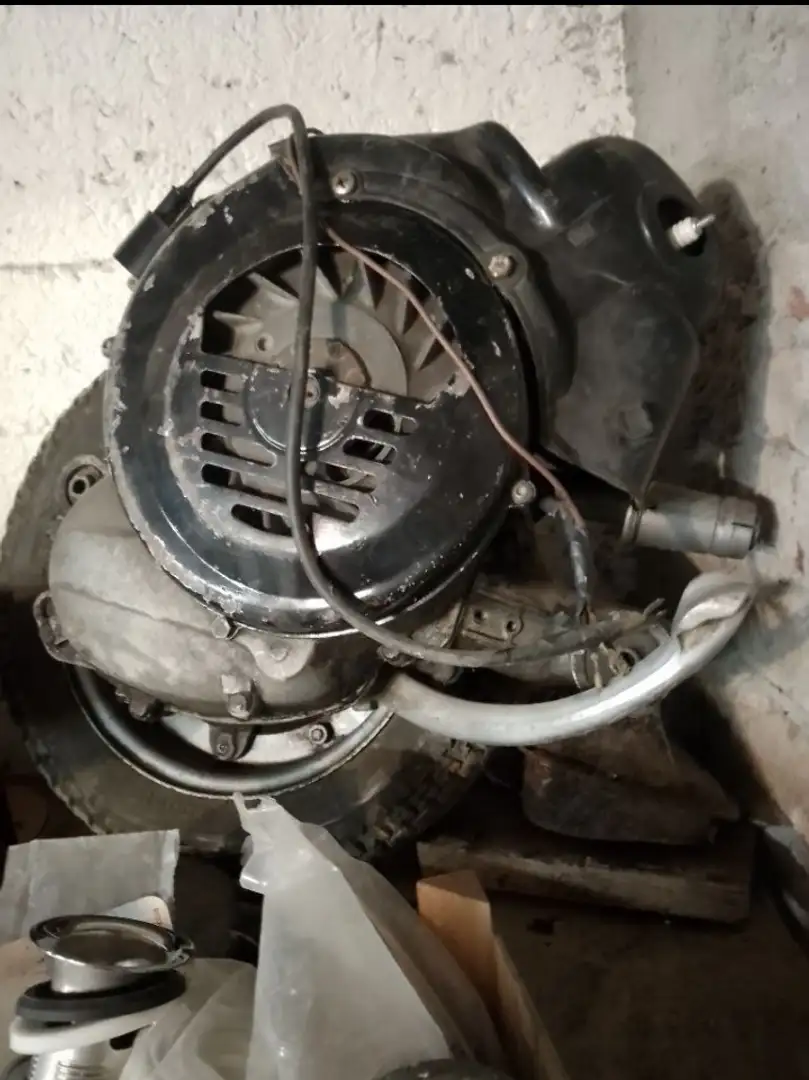 Piaggio 50 N motore vespa 50 funzionante Plateado - 1