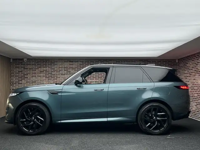 Land Rover Range Rover Sport view 6