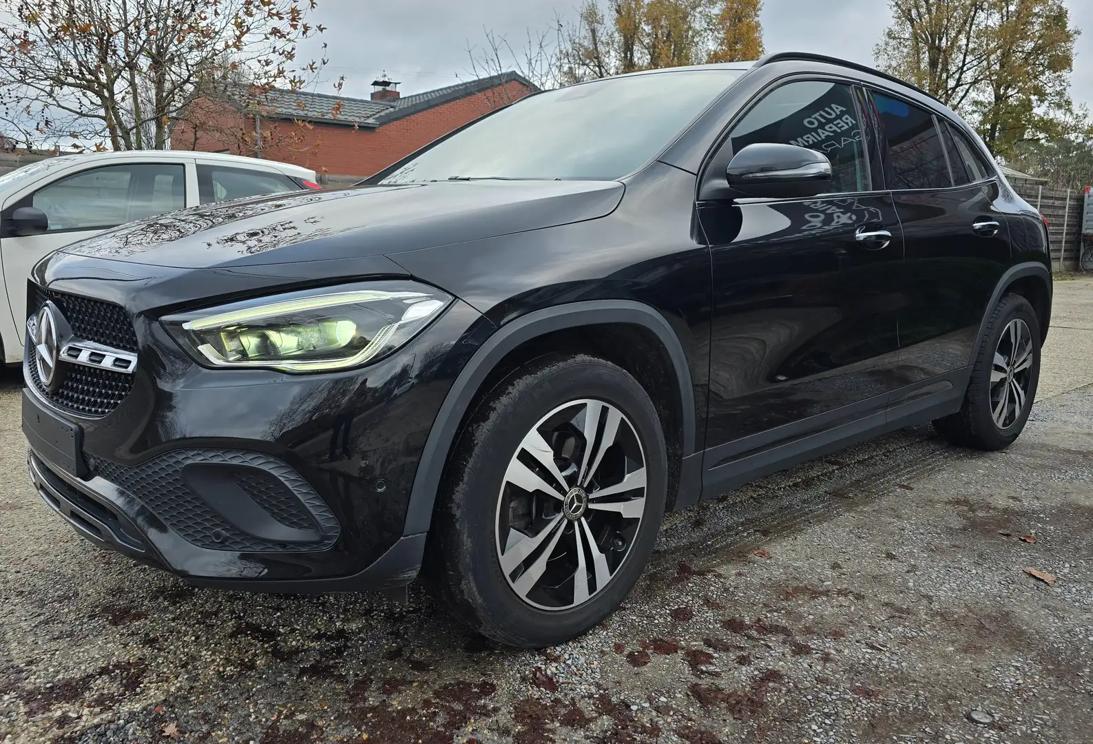 Mercedes-Benz GLA 200 GLA 200 d 4Matic 8G-DCT Edition 1 Noir - 1