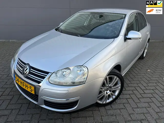 Volkswagen Jetta 1.6 Comfortline*AIRCO*APK*NAP*CRUISE*TERKHAAK