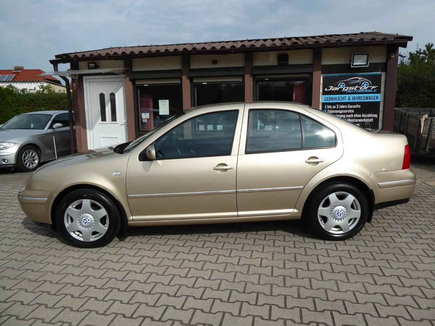 Volkswagen Bora Lim. Special SHZ/Klimaauto./PDC/HU neu/Top bež - 2