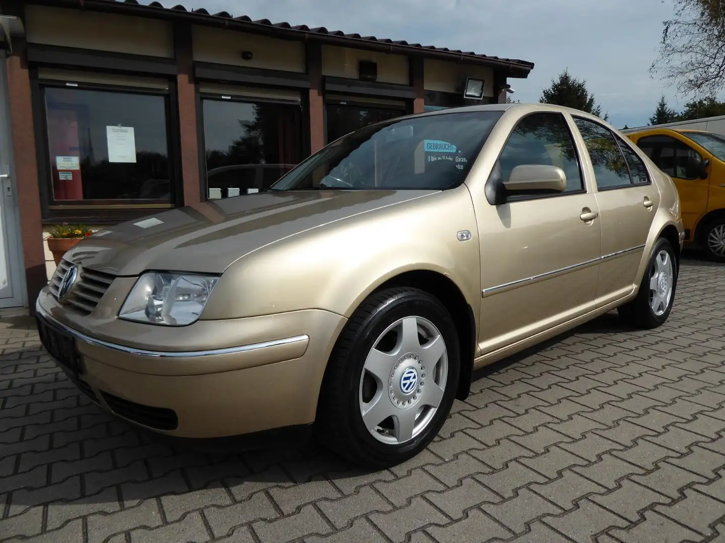 Volkswagen Bora Lim. Special SHZ/Klimaauto./PDC/HU neu/Top Beige - 1