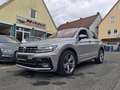 Volkswagen Tiguan 2,0 TDI R-Line 4M. LED+AHK+VIRTUAL+1.HAND Argent - thumbnail 1