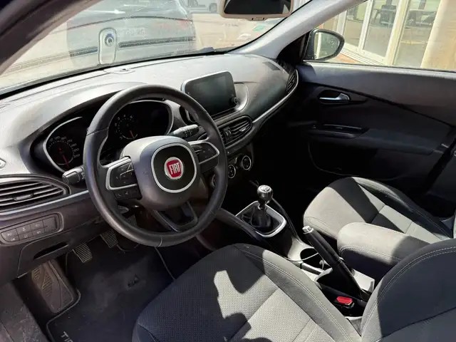 Fiat Tipo view 8