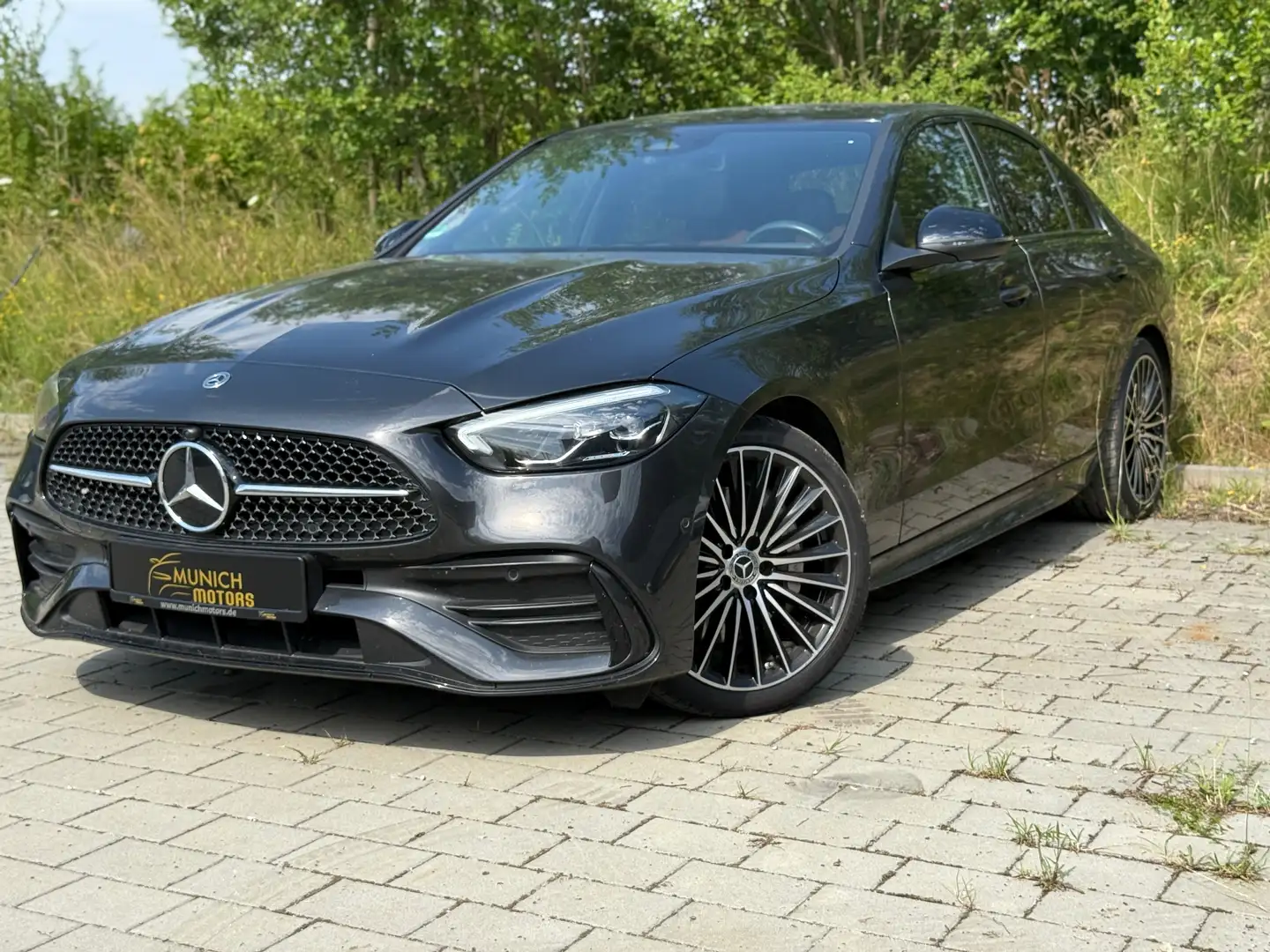 Mercedes-Benz C 180 AMG/PANO/LEATHER BRAUN/MEMORY/MODELLJAHR 2024 Zwart - 1