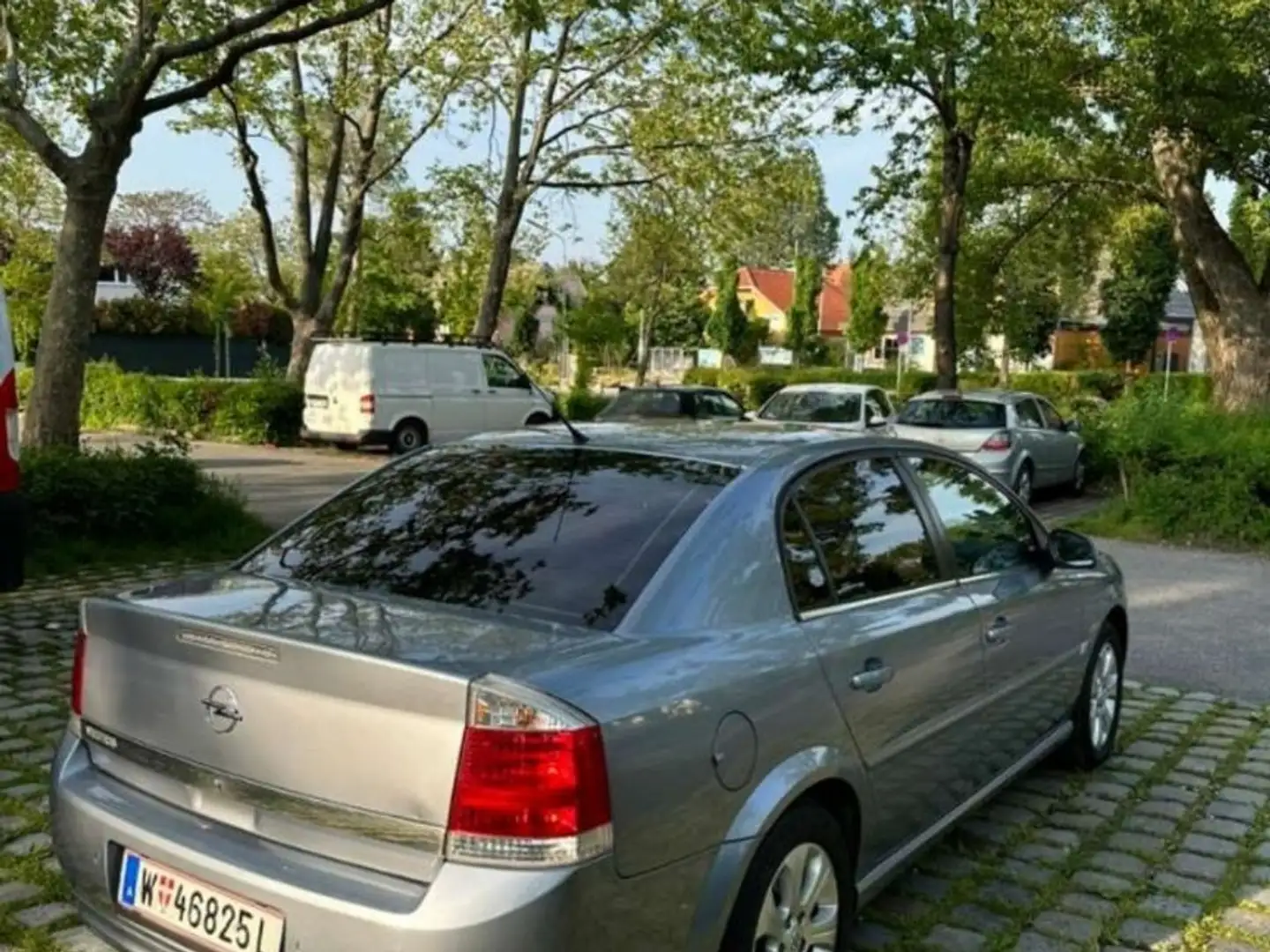 Opel Vectra 1.6 Caravan Silber - 2