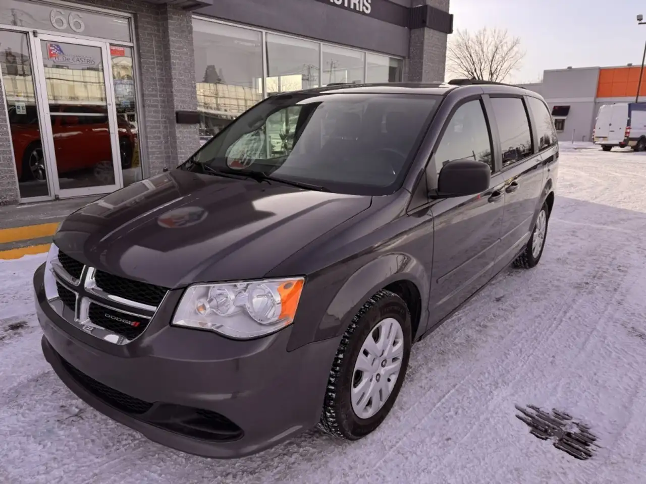 Dodge Grand Caravan снимка Dodge Grand Caravan