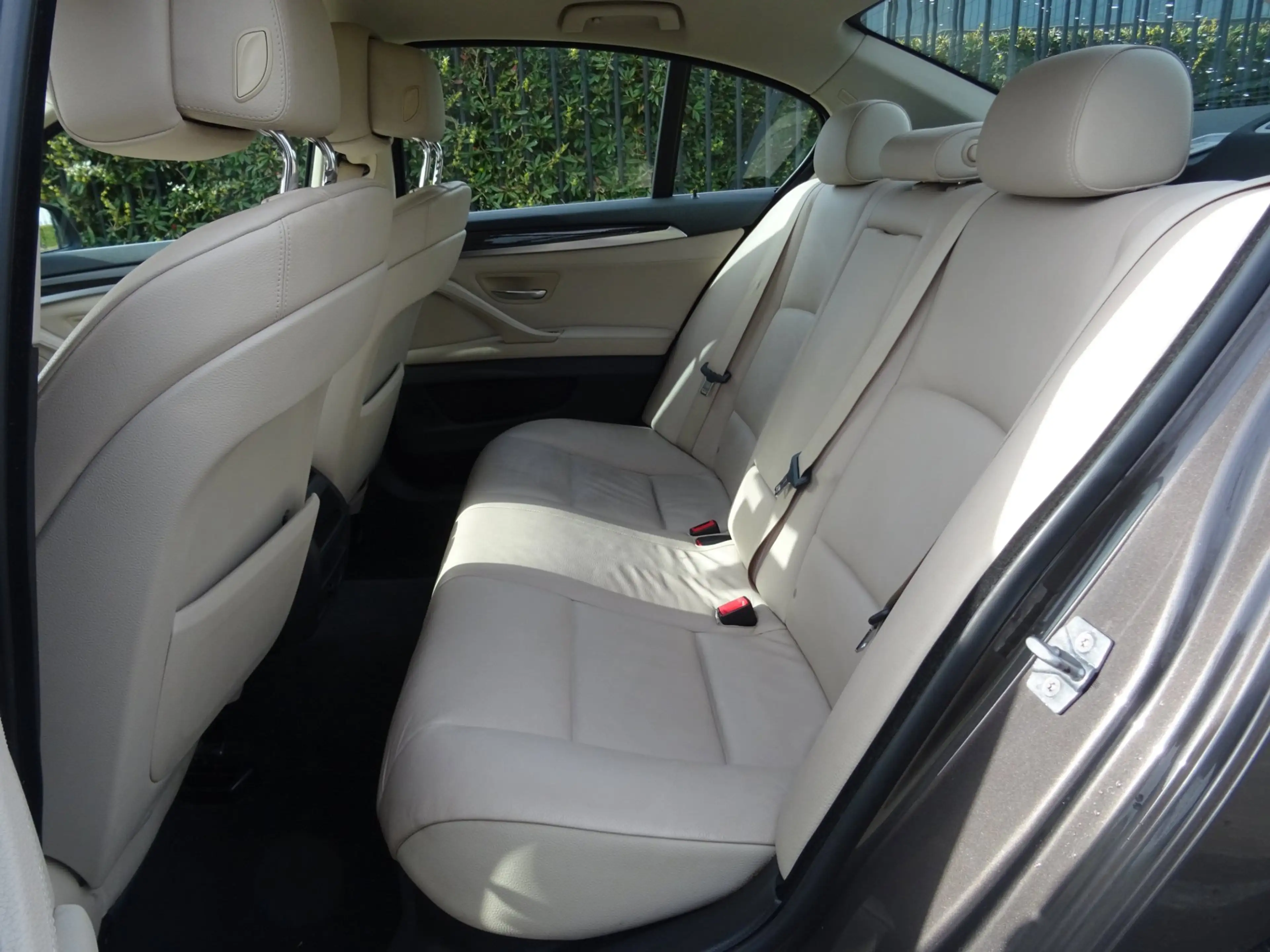 BMW 523 5-serie 523i High Executive NL-AUTO NAP/LEER/NAV/P — photo 9