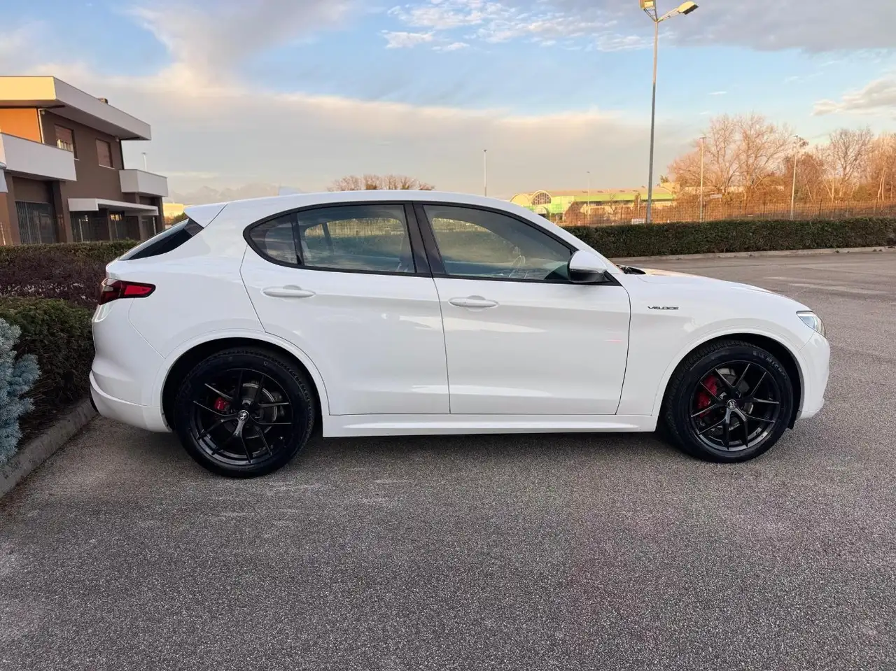 Alfa Romeo Stelvio 2021 — фото 18