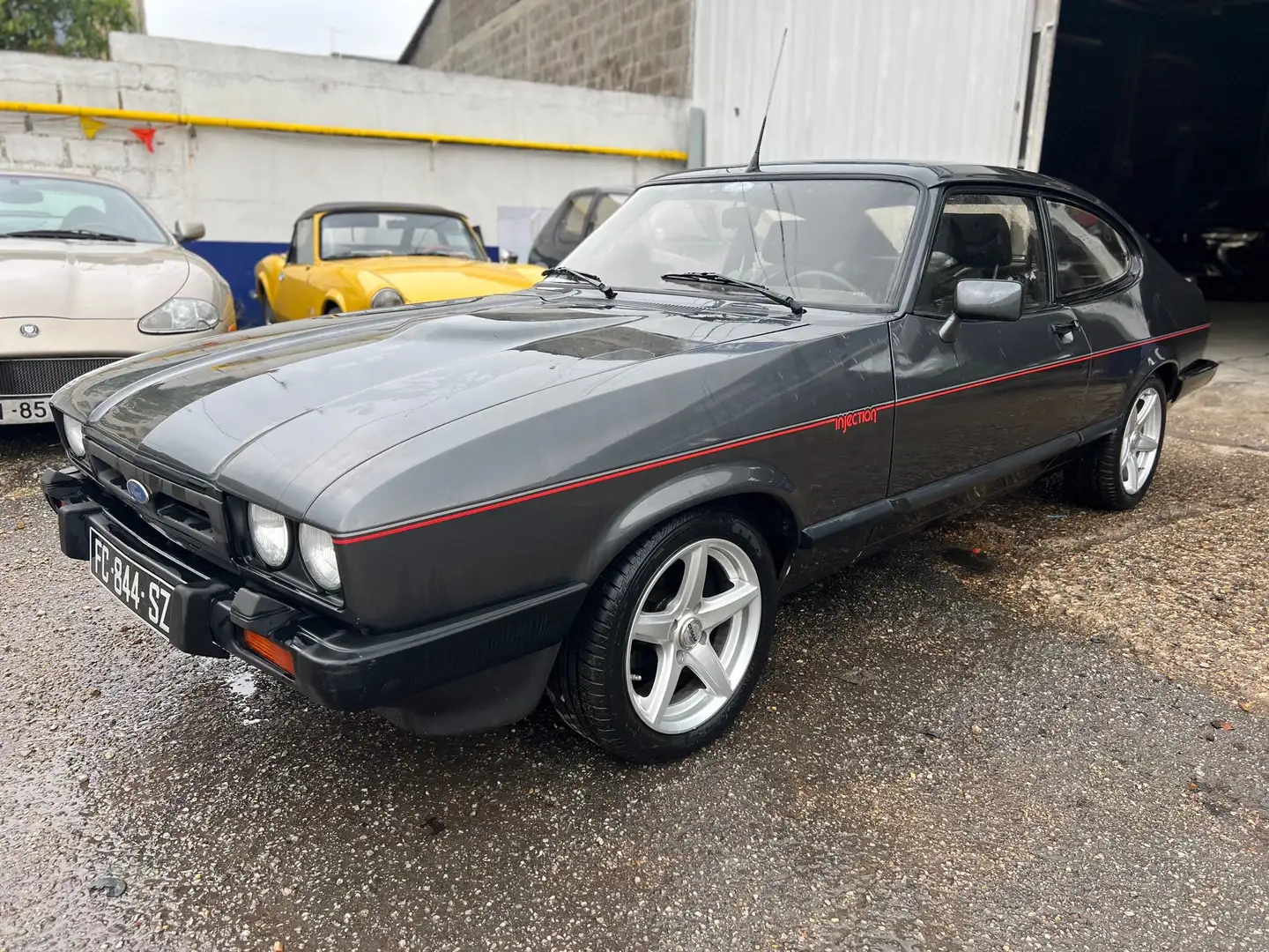 Ford Capri 2.8i Super Injection 160ch BVM4 Gris - 2
