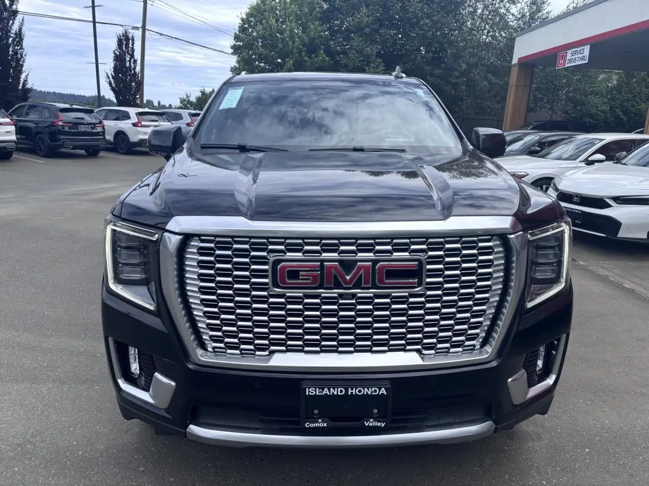 GMC Yukon снимка GMC Yukon