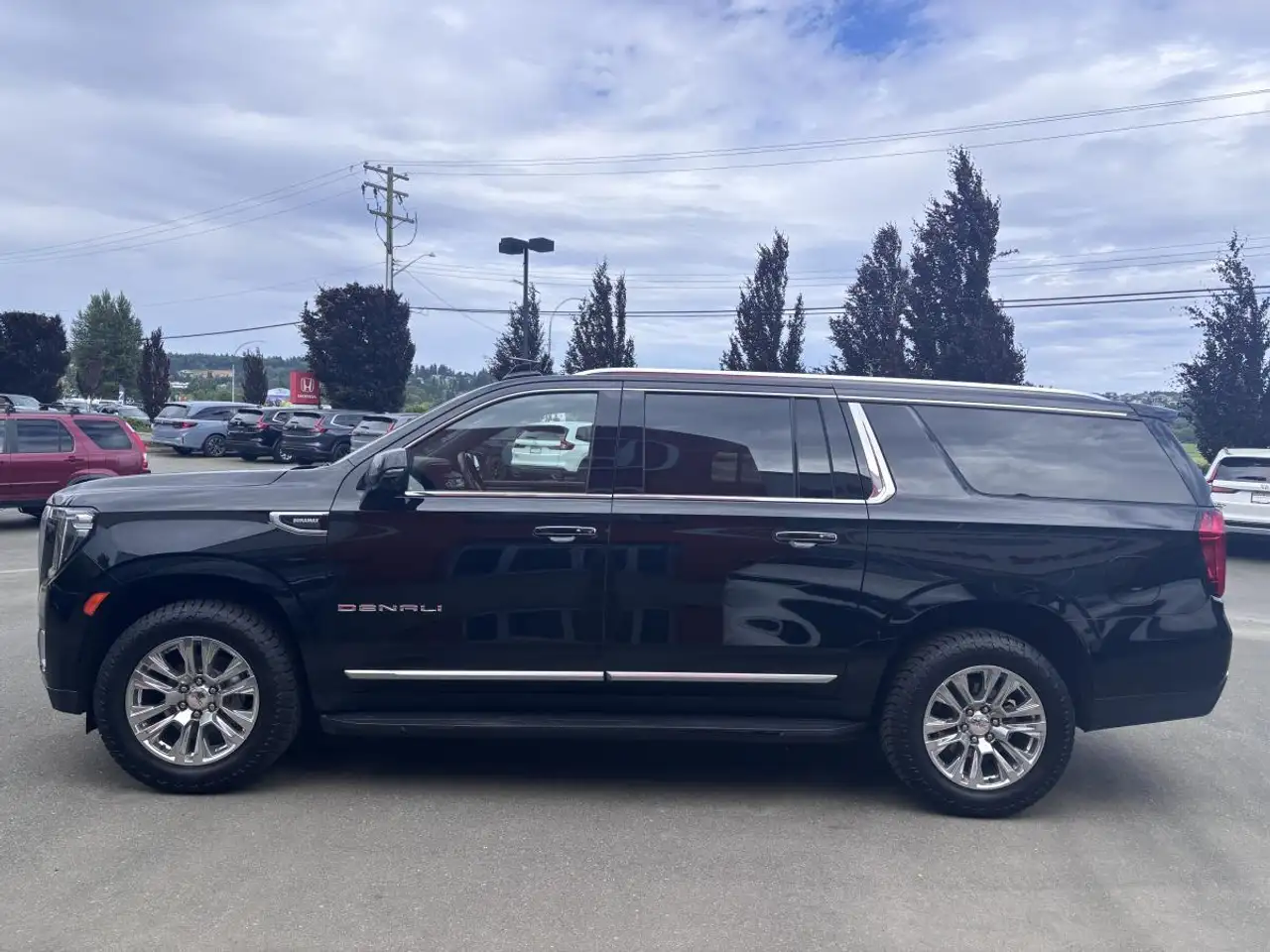 GMC Yukon снимка GMC Yukon