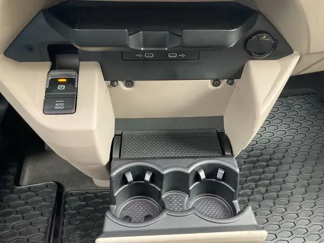 Volkswagen T7 Multivan VW T7 Multivan Edition eHybrid Ansicht 12