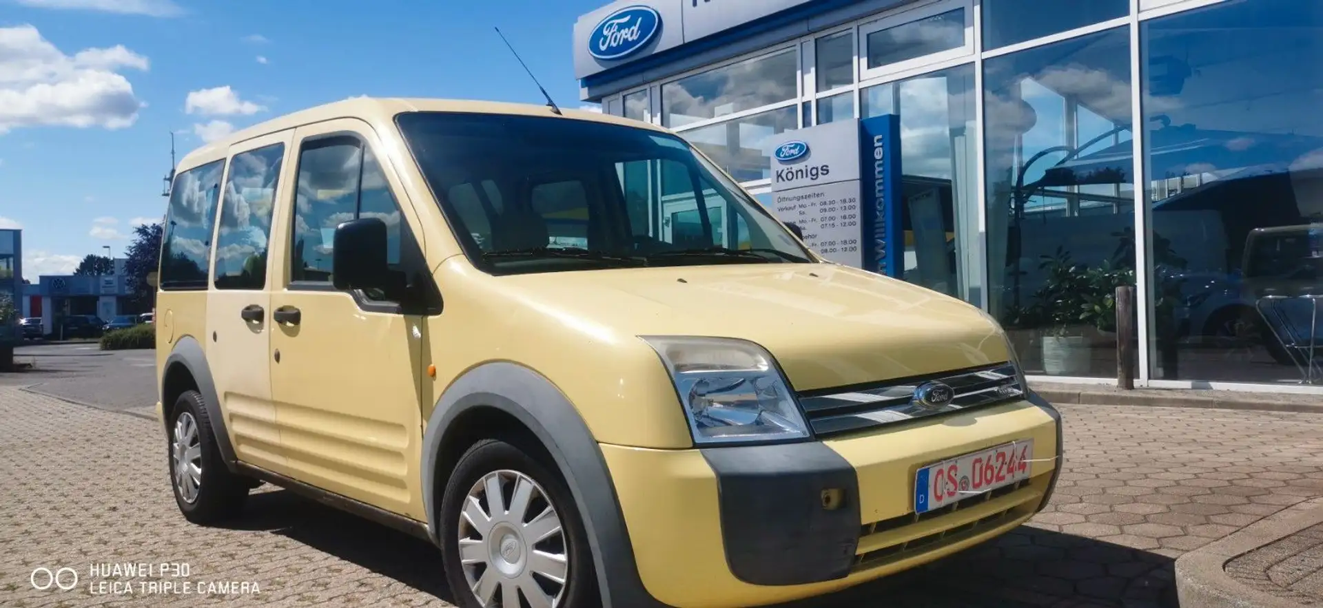 Ford Tourneo Connect 1.8tdci, netto 3300€ Gelb - 1