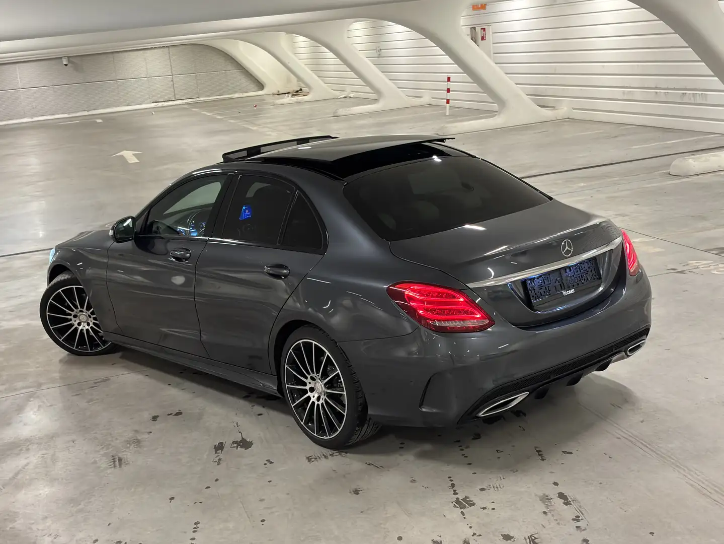 Mercedes-Benz C 220 C 220 d // AMG // Toit Pano // Car-Play // Camera Gris - 1