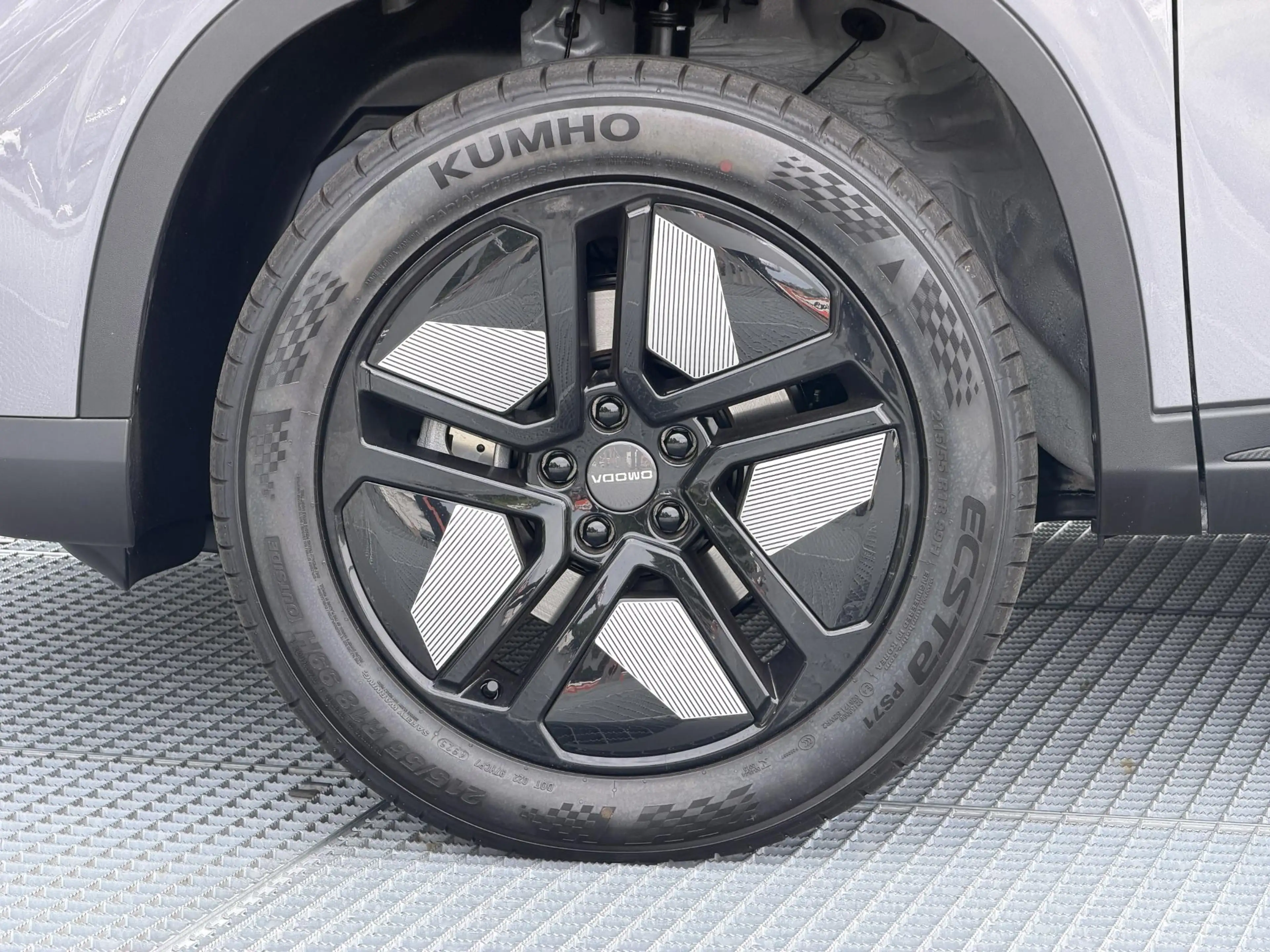 Omoda 5 1.6 T-GDi SHS-H Premium | DEMO — photo 25