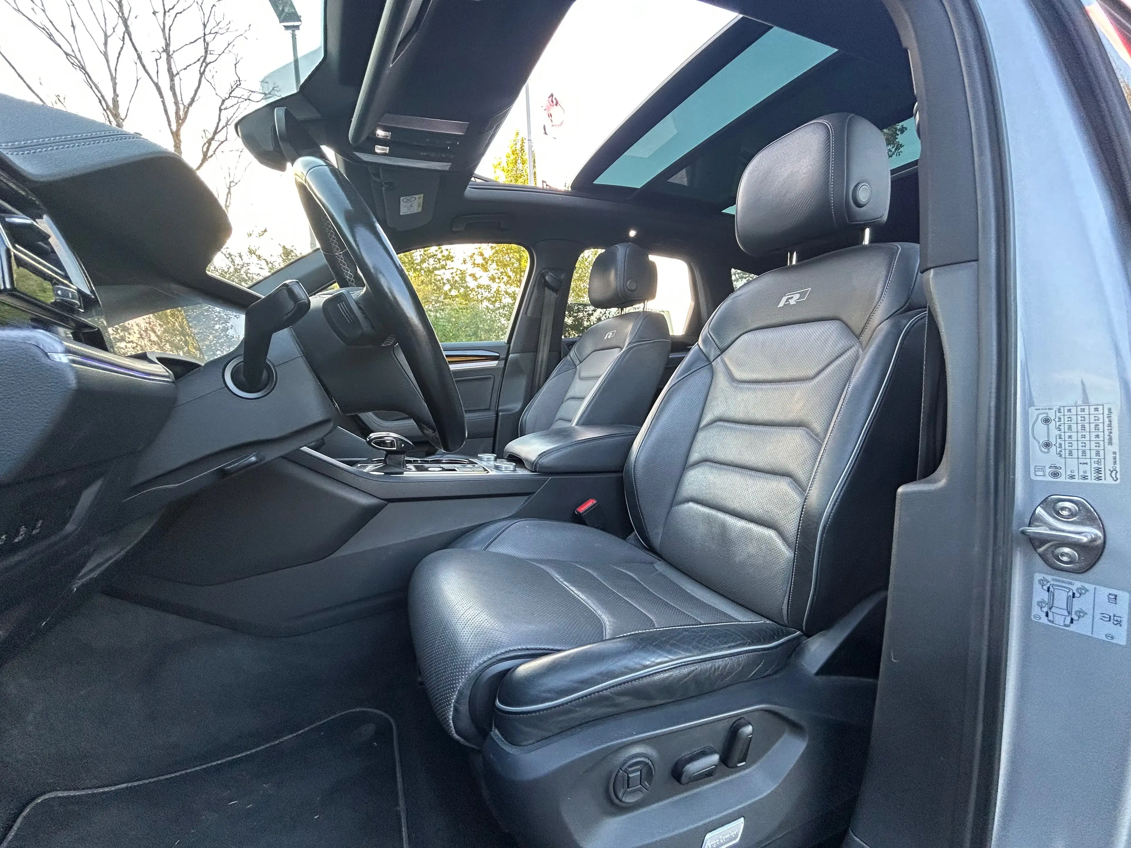 Volkswagen Touareg Touareg 3.0 TDi V6 SCR 4Mo R-Line Tiptronic — photo 9
