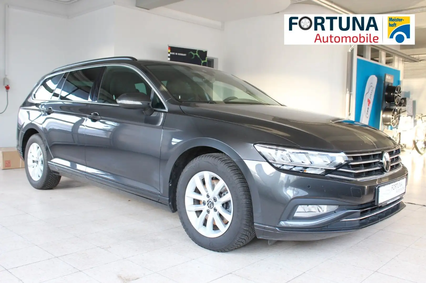 Volkswagen Passat Variant Business Navi LED ACC Kamera Gris - 1