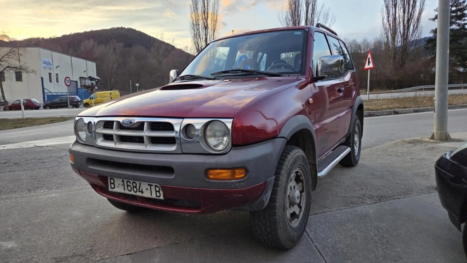 Ford Maverick 2.7 TD GLS Violett - 1